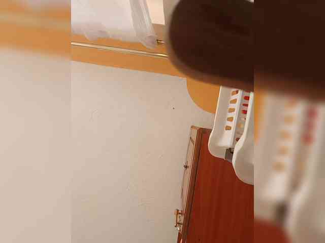 Hotpetite555 webcam