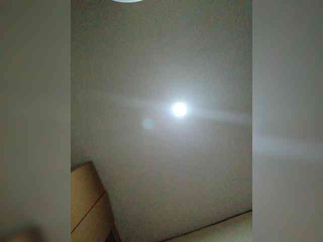 Hotpetitechic webcam