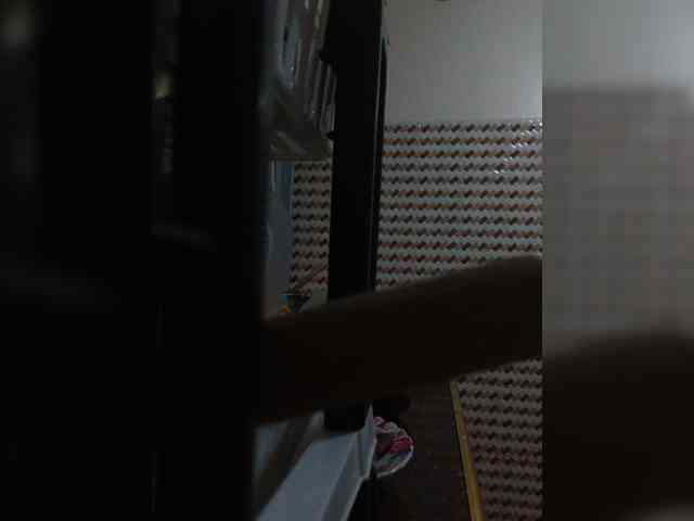 Hotpetite555 webcam