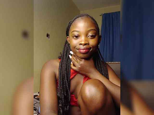 Hotpetite555 webcam