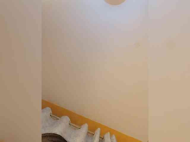Hotpetite555 webcam