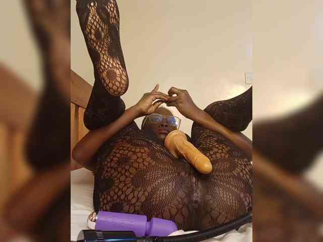 hotpetite555's live room