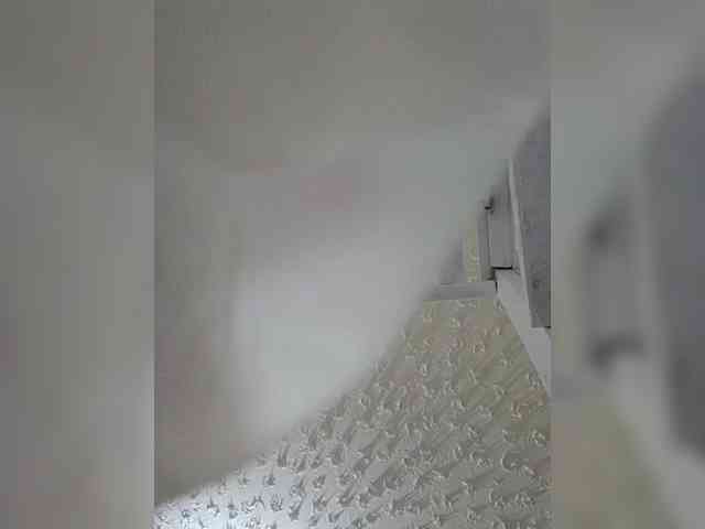 Hotpetite555 webcam