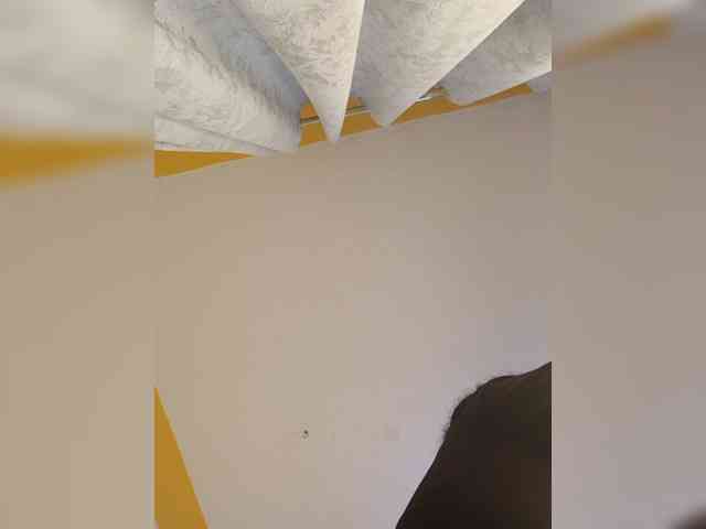 Hotpetite555 webcam