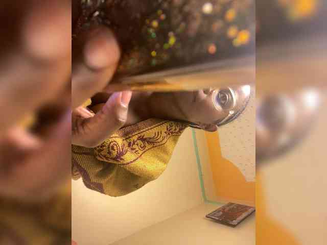 Hotpetite555 webcam