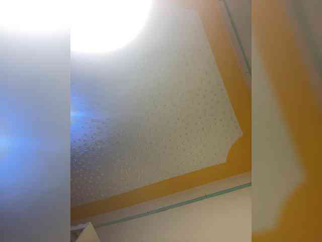 Hotpetite555 webcam