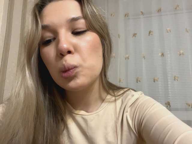 TessaOfferman live cam on BongaCams