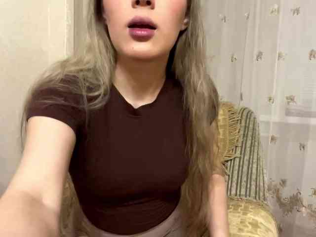 TessaOfferman webcam