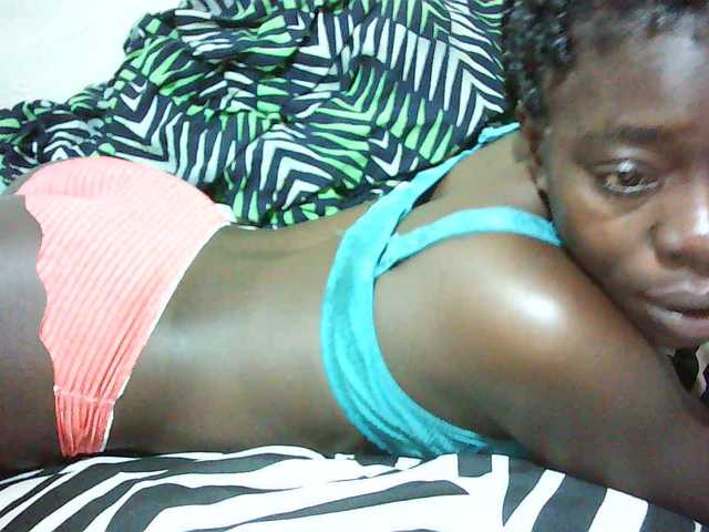 Petitelove live webcam show