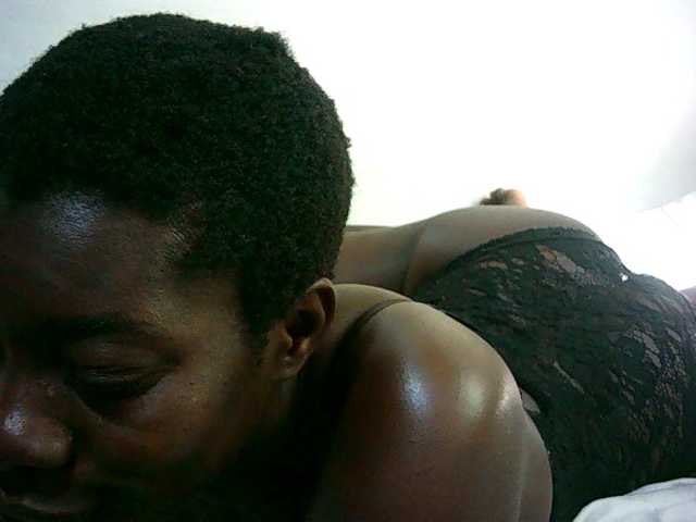 Petitelove live cam