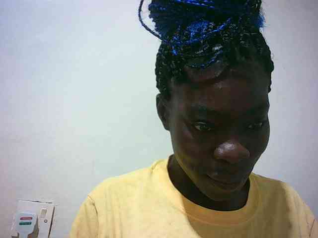 Model: Petitelove