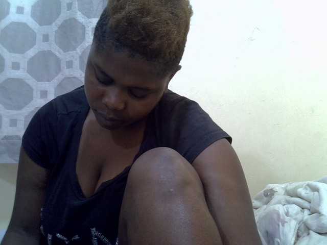 queentasha live cam on BongaCams
