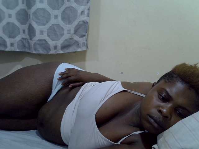 queentasha live cam on BongaCams