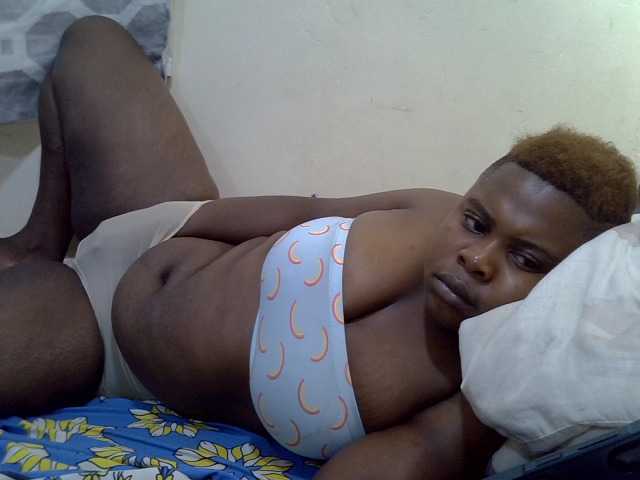 queentasha live cam on BongaCams