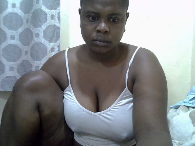 queentasha live cam on BongaCams