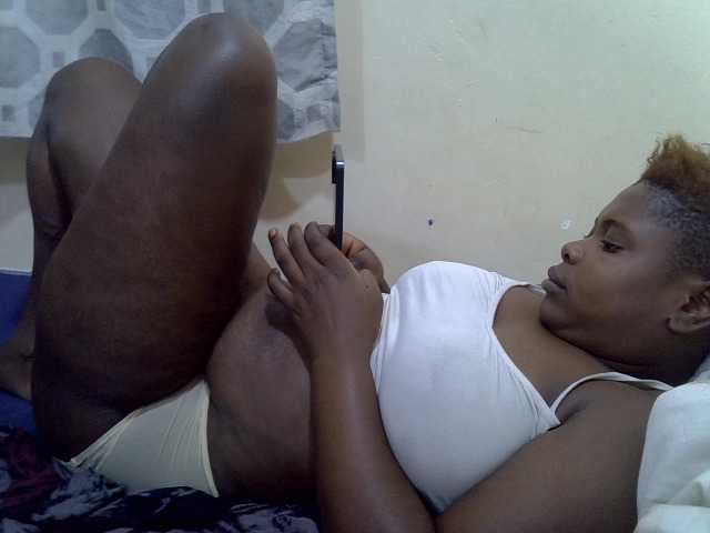 queentasha live cam on BongaCams