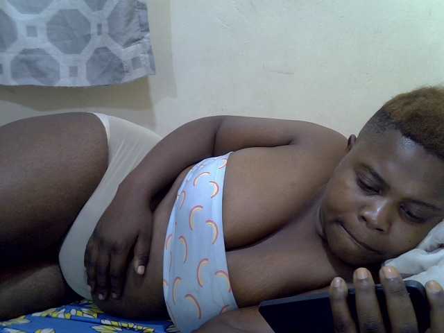 queentasha live cam on BongaCams