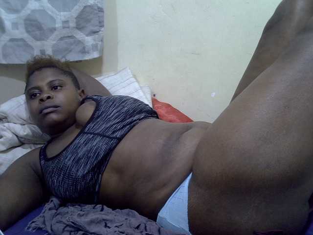 queentasha live cam on BongaCams
