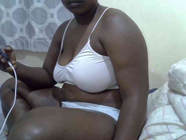 queentasha webcam