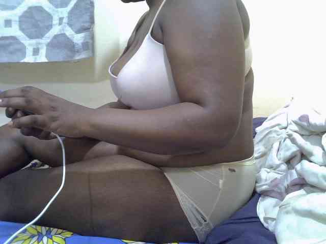 queentasha webcam