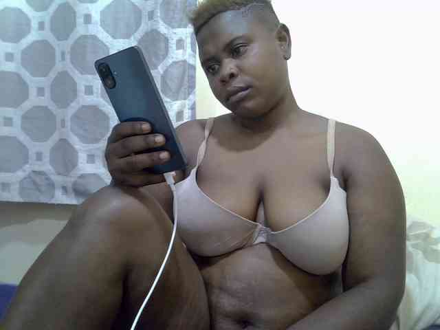 queentasha webcam