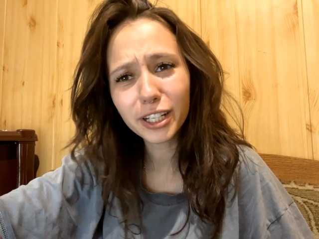 le modèle JazminKulju est en webcam porno dans un show sur le site bongacams, il possède les tags suivants: White/Caucasian,Brunette,Trimmed