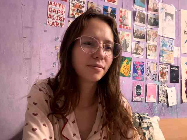 JazminKulju webcam