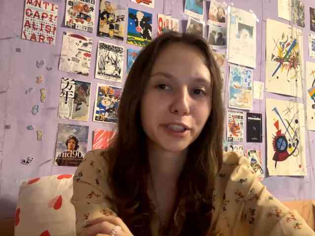 JazminKulju webcam