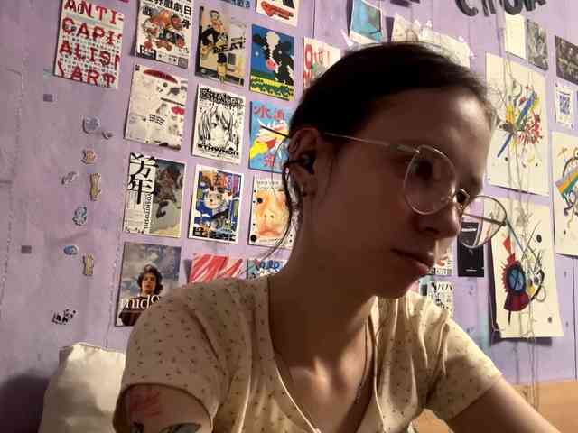 JazminKulju webcam