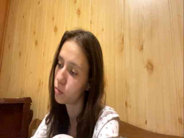 JazminKulju webcam