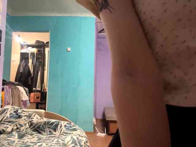 JazminKulju webcam