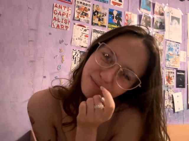 JazminKulju webcam