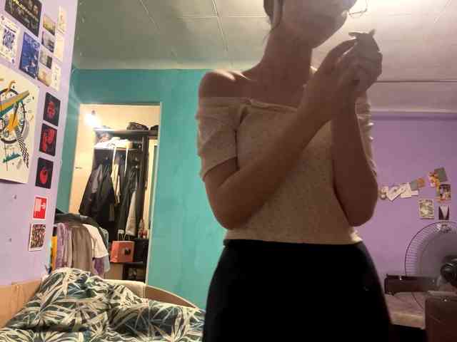 JazminKulju webcam