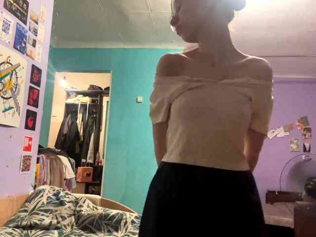 JazminKulju webcam