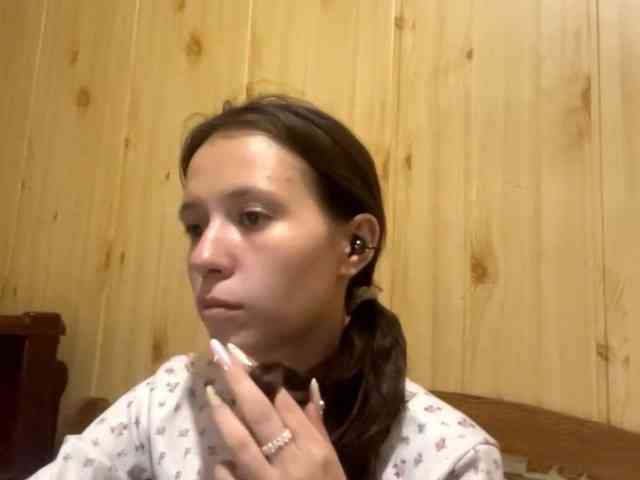 JazminKulju webcam