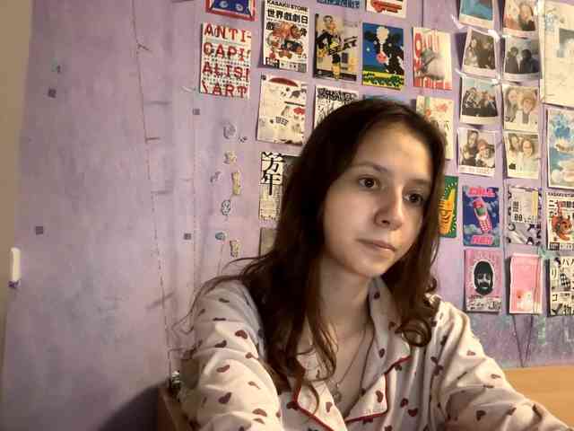 JazminKulju webcam