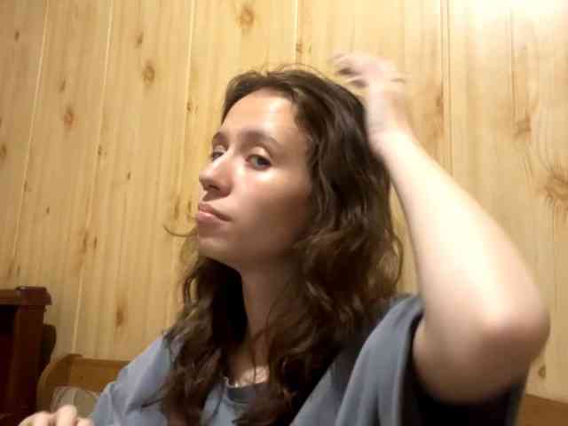 JazminKulju webcam