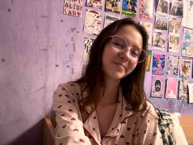 JazminKulju webcam