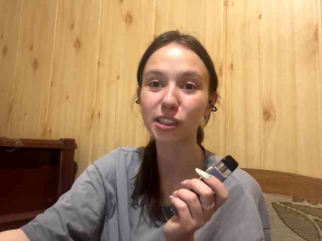 JazminKulju webcam