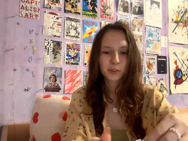 JazminKulju webcam