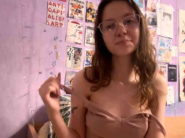JazminKulju webcam