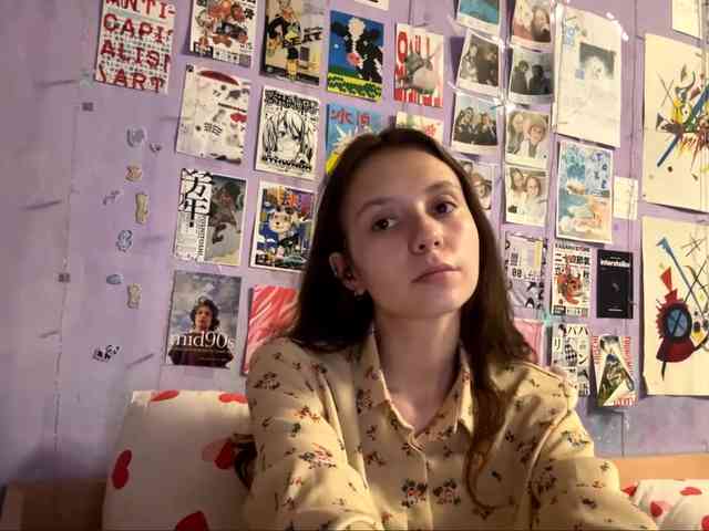 JazminKulju webcam