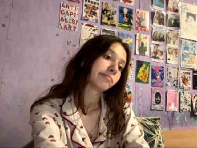 JazminKulju webcam