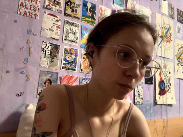 JazminKulju webcam