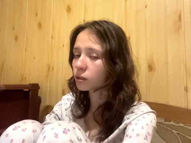 JazminKulju webcam