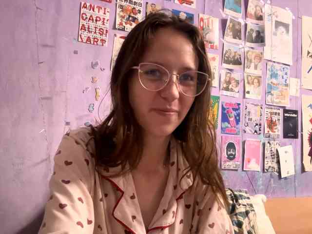 JazminKulju webcam