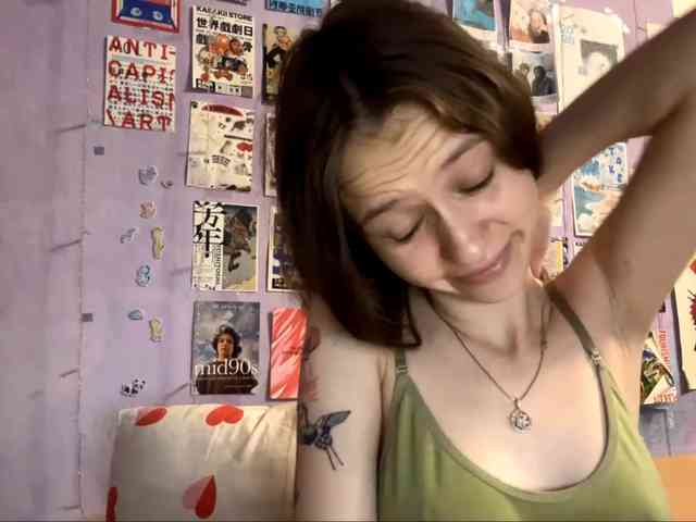 JazminKulju webcam