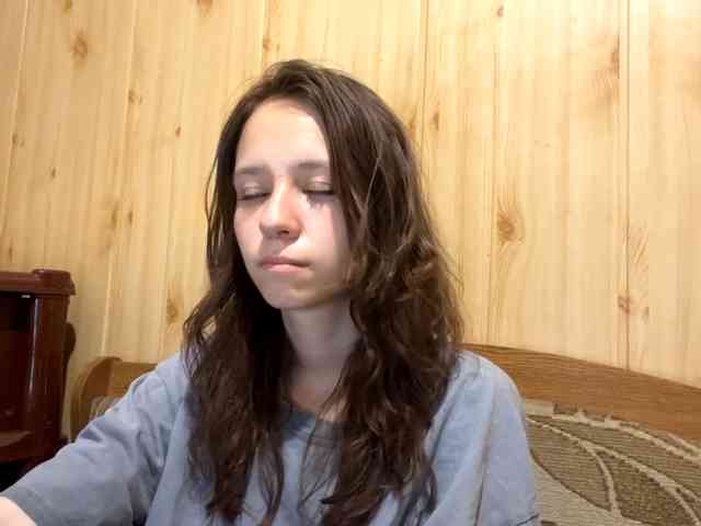 JazminKulju webcam