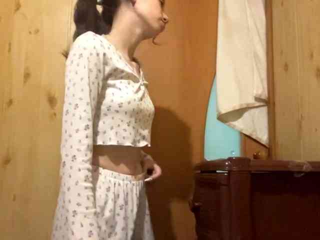 JazminKulju webcam
