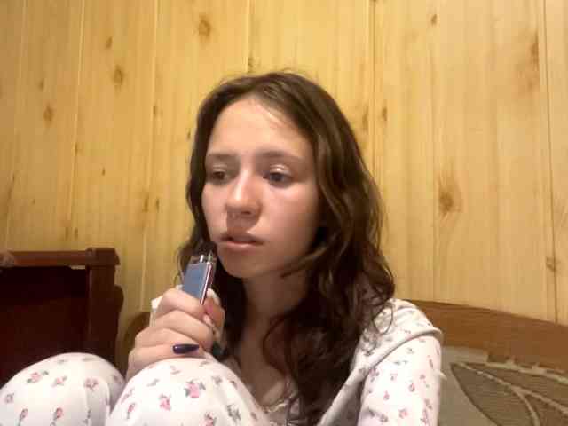 JazminKulju webcam